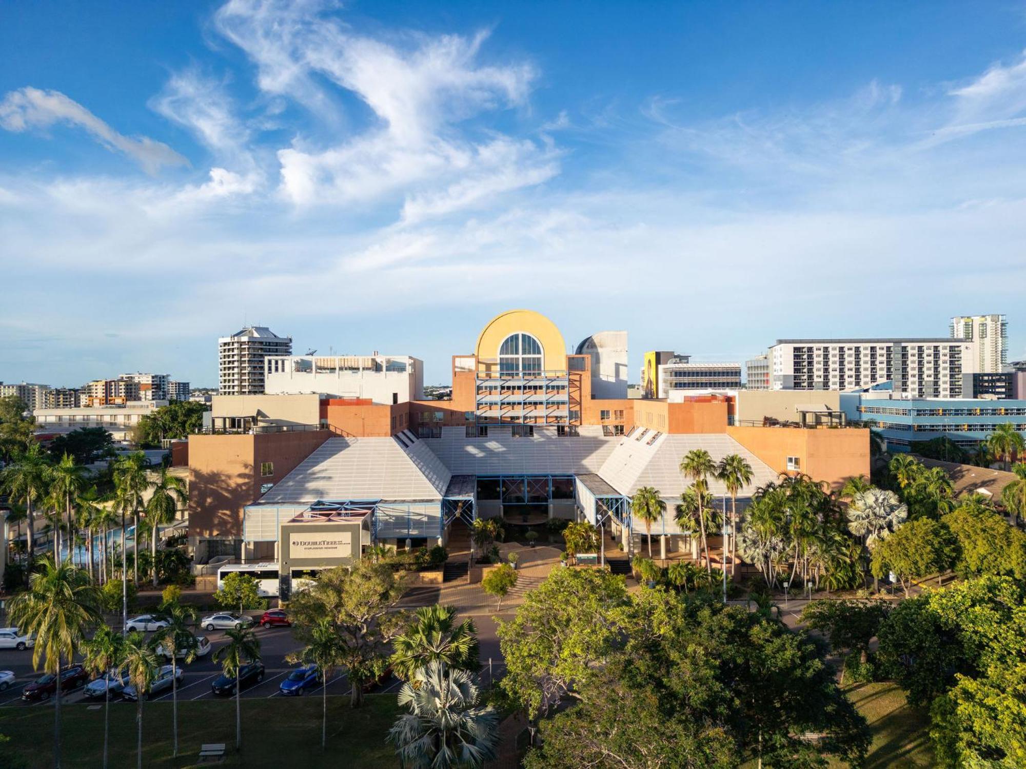 Doubletree By Hilton Esplanade Darwin Exterior foto