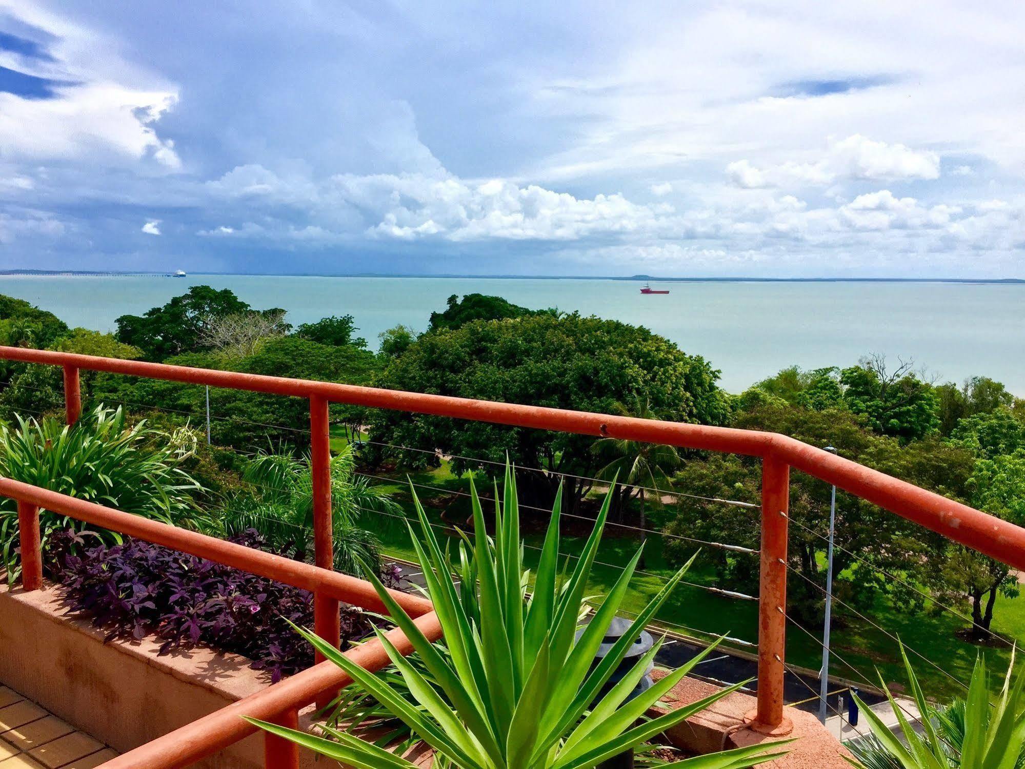 Doubletree By Hilton Esplanade Darwin Exterior foto